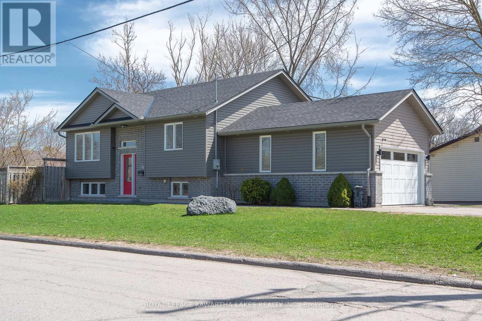 15 DURHAM STREET E, Kawartha Lakes, Ontario