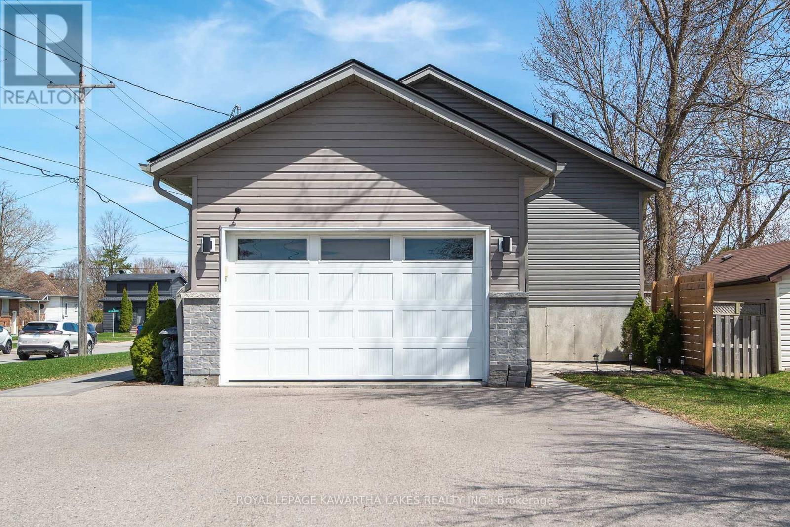 15 Durham Street E, Kawartha Lakes, Ontario  K9V 5R5 - Photo 26 - X12039622