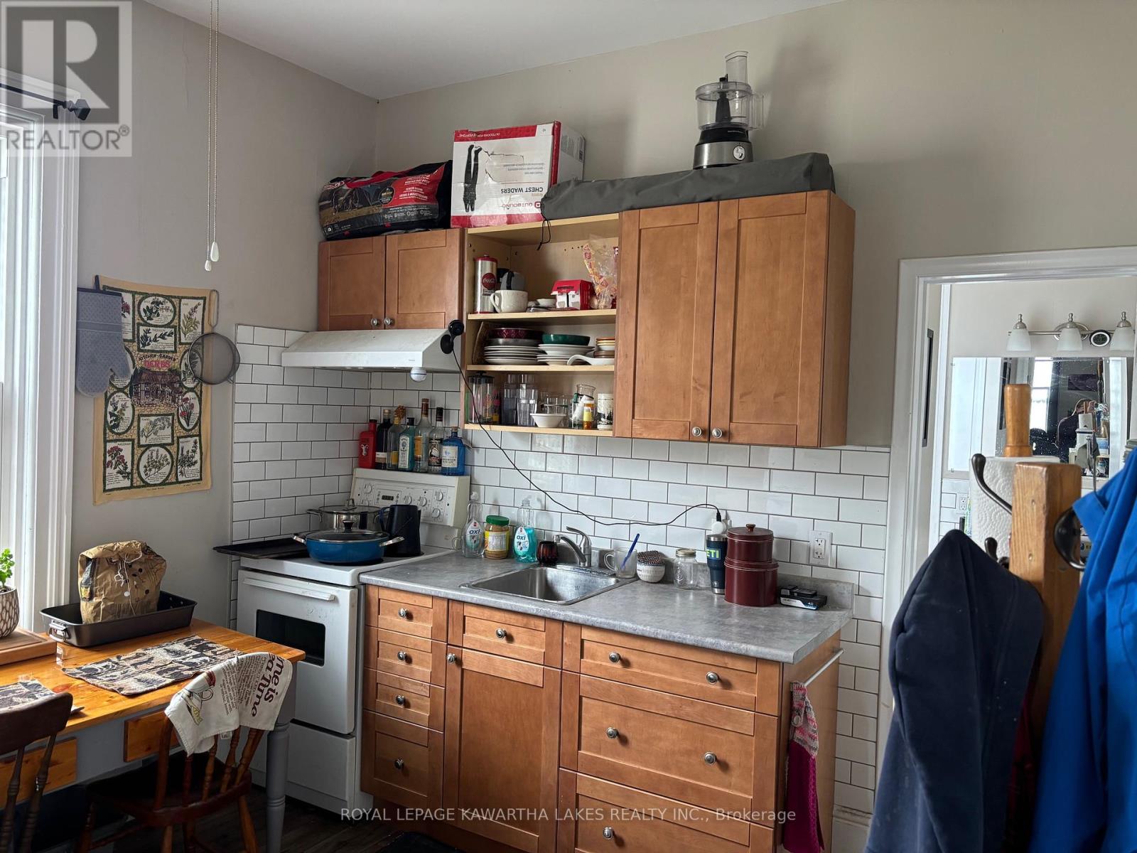 6 Glenelg Street W, Kawartha Lakes, Ontario  K9V 2T8 - Photo 25 - X12113272