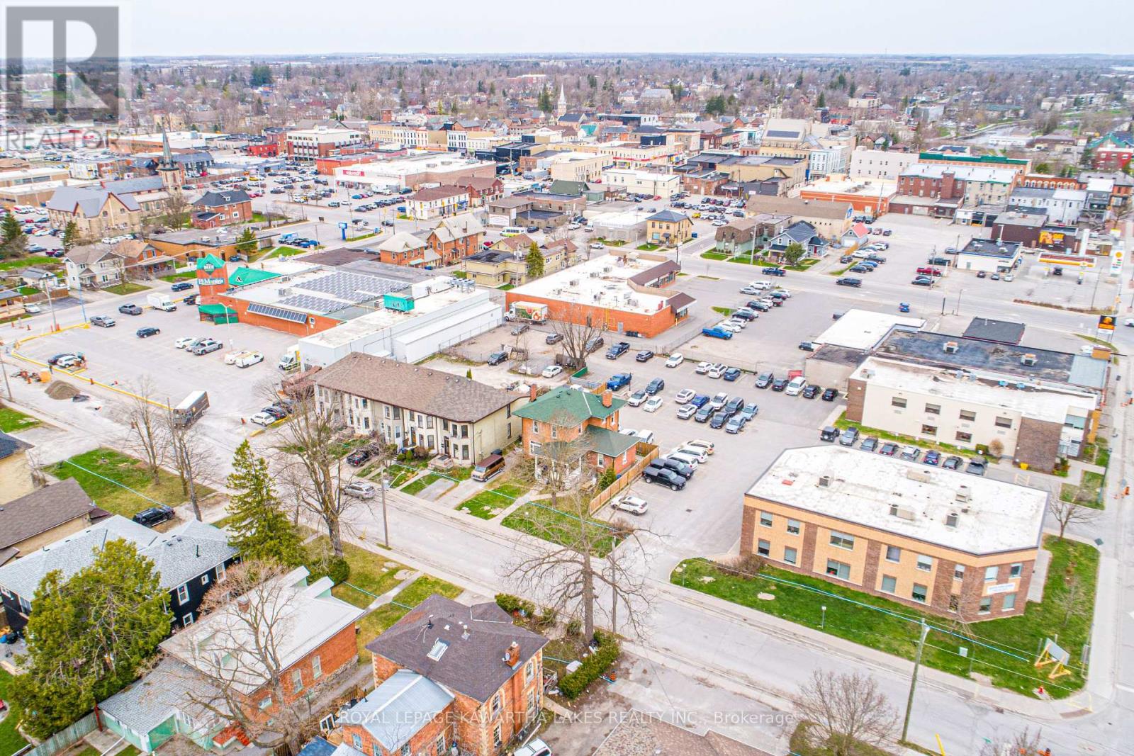 6 Glenelg Street W, Kawartha Lakes, Ontario  K9V 2T8 - Photo 3 - X12113272