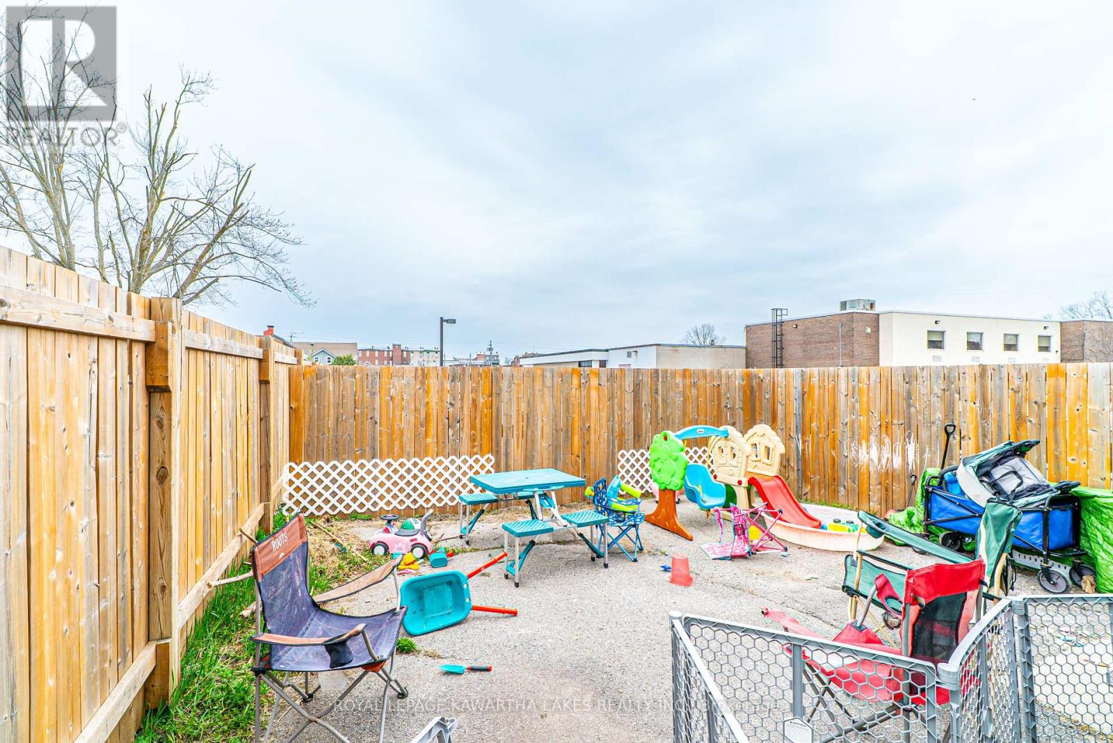 6 Glenelg Street W, Kawartha Lakes, Ontario  K9V 2T8 - Photo 33 - X12113272