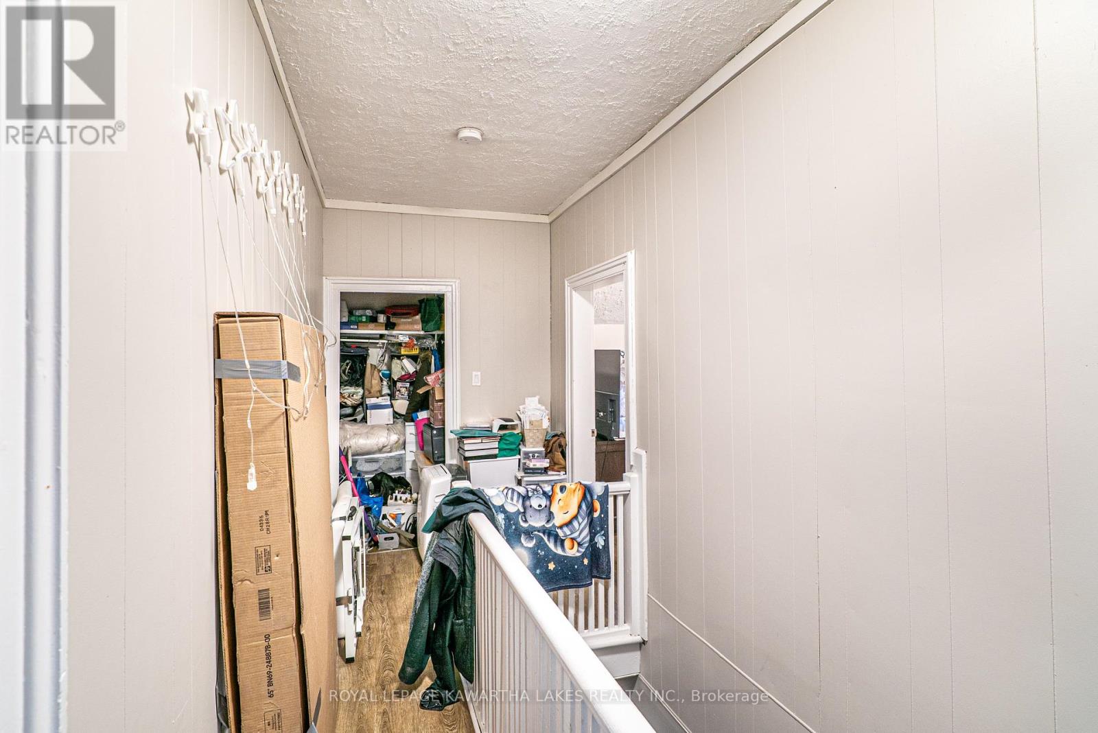86 Lindsay Street S, Kawartha Lakes, Ontario  K9V 2M3 - Photo 10 - X12113382