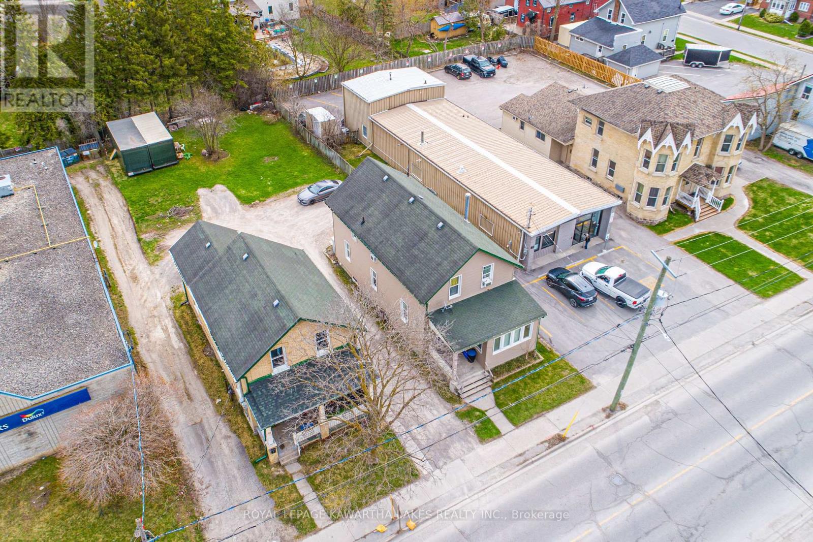 86 Lindsay Street S, Kawartha Lakes, Ontario  K9V 2M3 - Photo 3 - X12113382