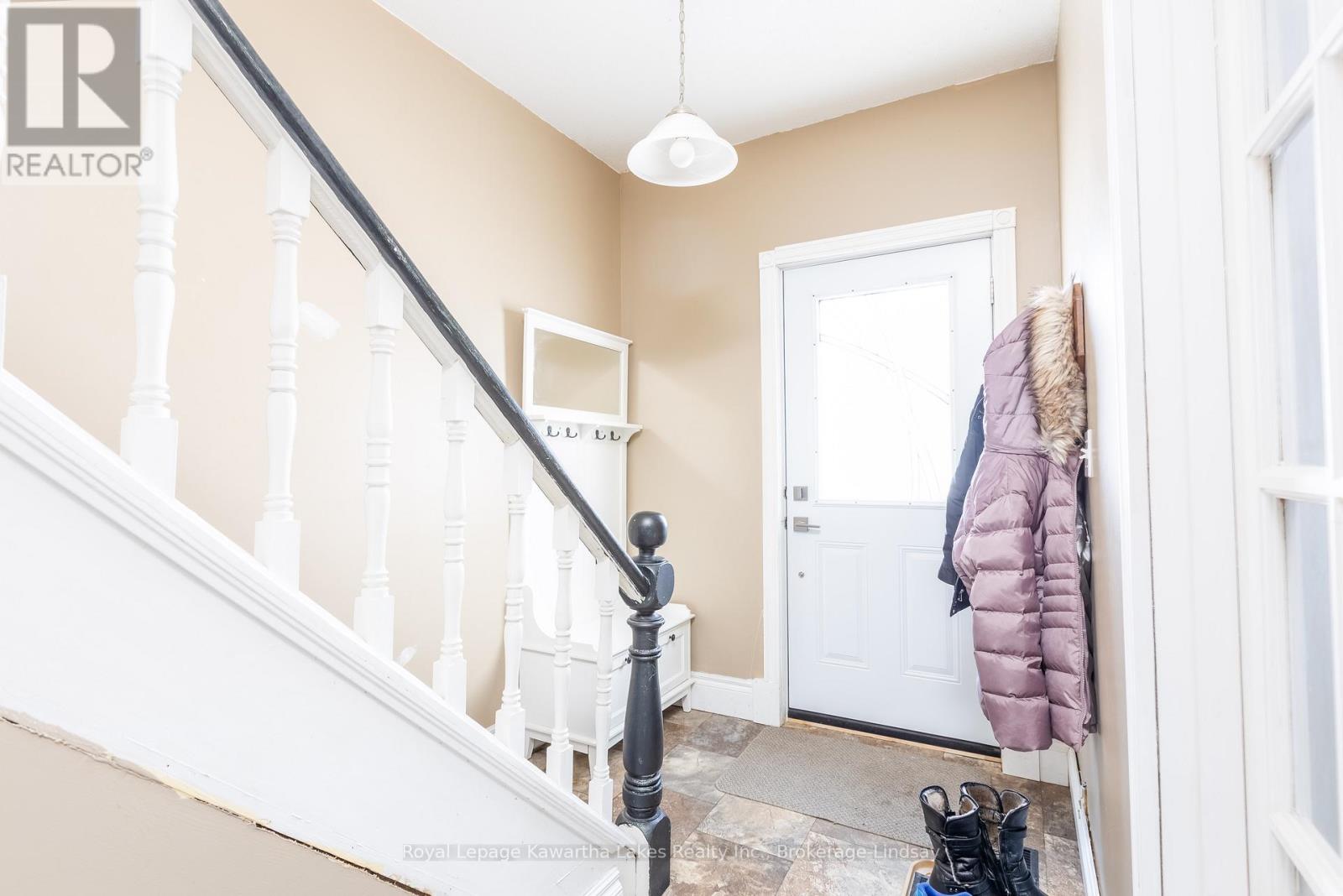 205 William Street N, Kawartha Lakes, Ontario  K9V 4B8 - Photo 16 - X12114546
