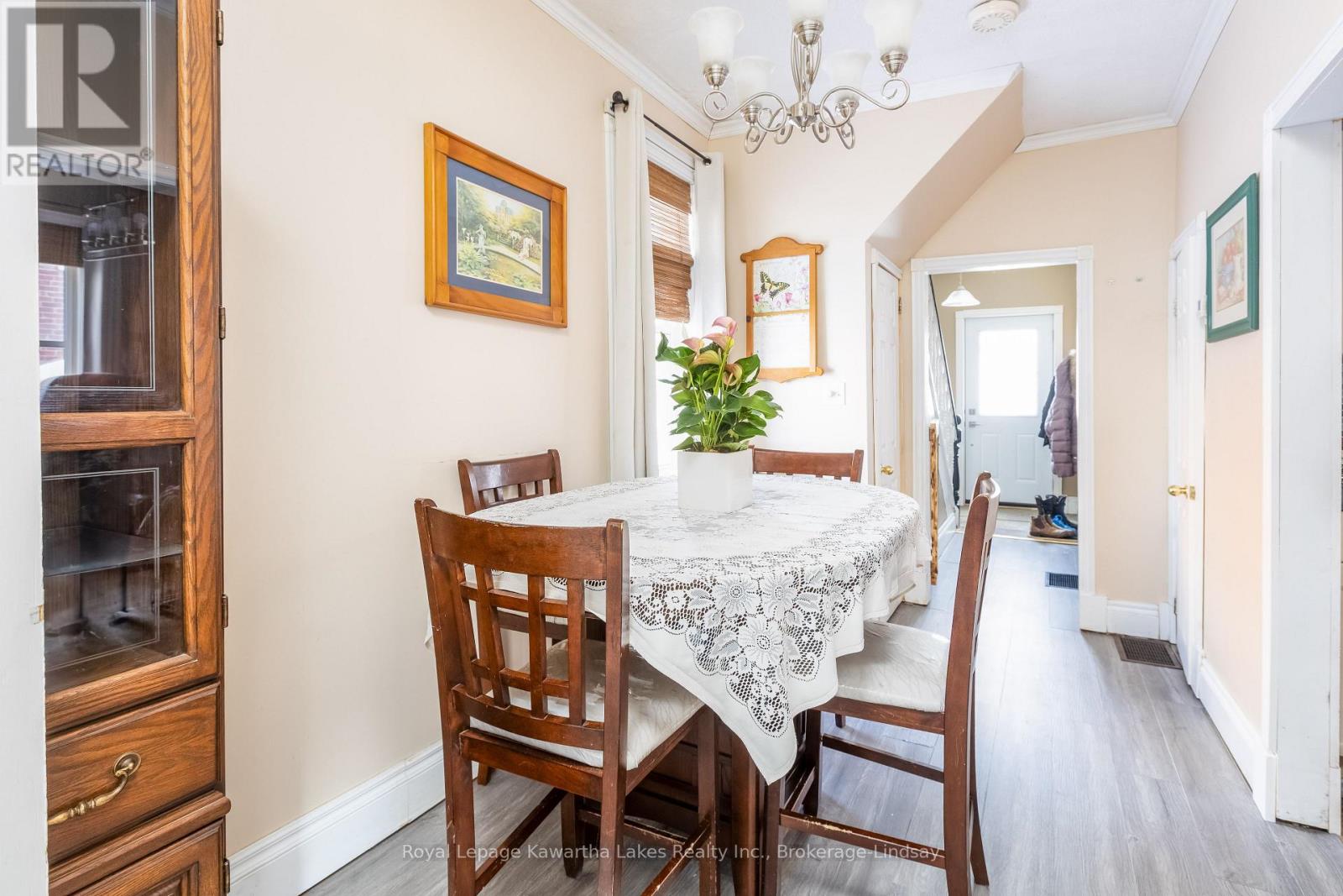 205 William Street N, Kawartha Lakes, Ontario  K9V 4B8 - Photo 9 - X12114546