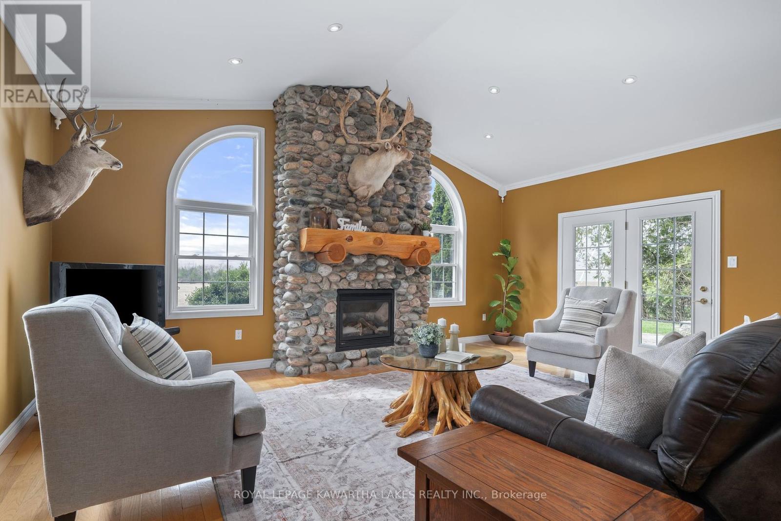 890 Woodville Road, Kawartha Lakes, Ontario  K0M 2T0 - Photo 17 - X12114658