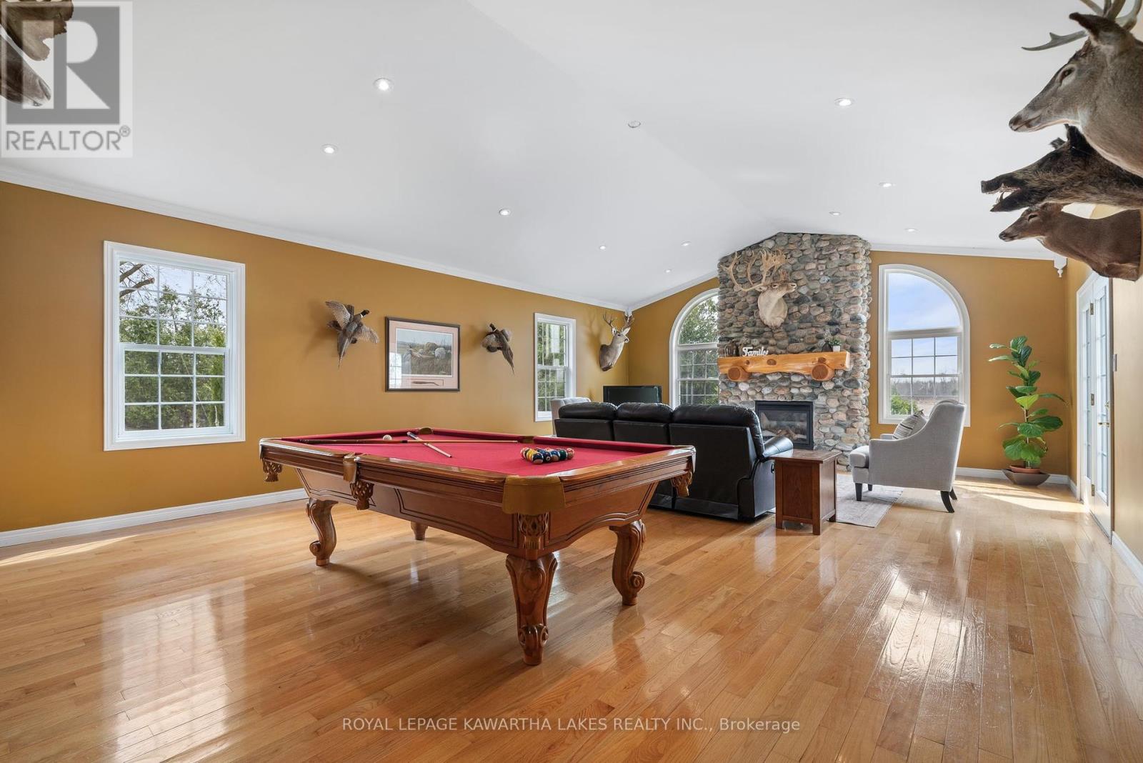 890 Woodville Road, Kawartha Lakes, Ontario  K0M 2T0 - Photo 32 - X12118452