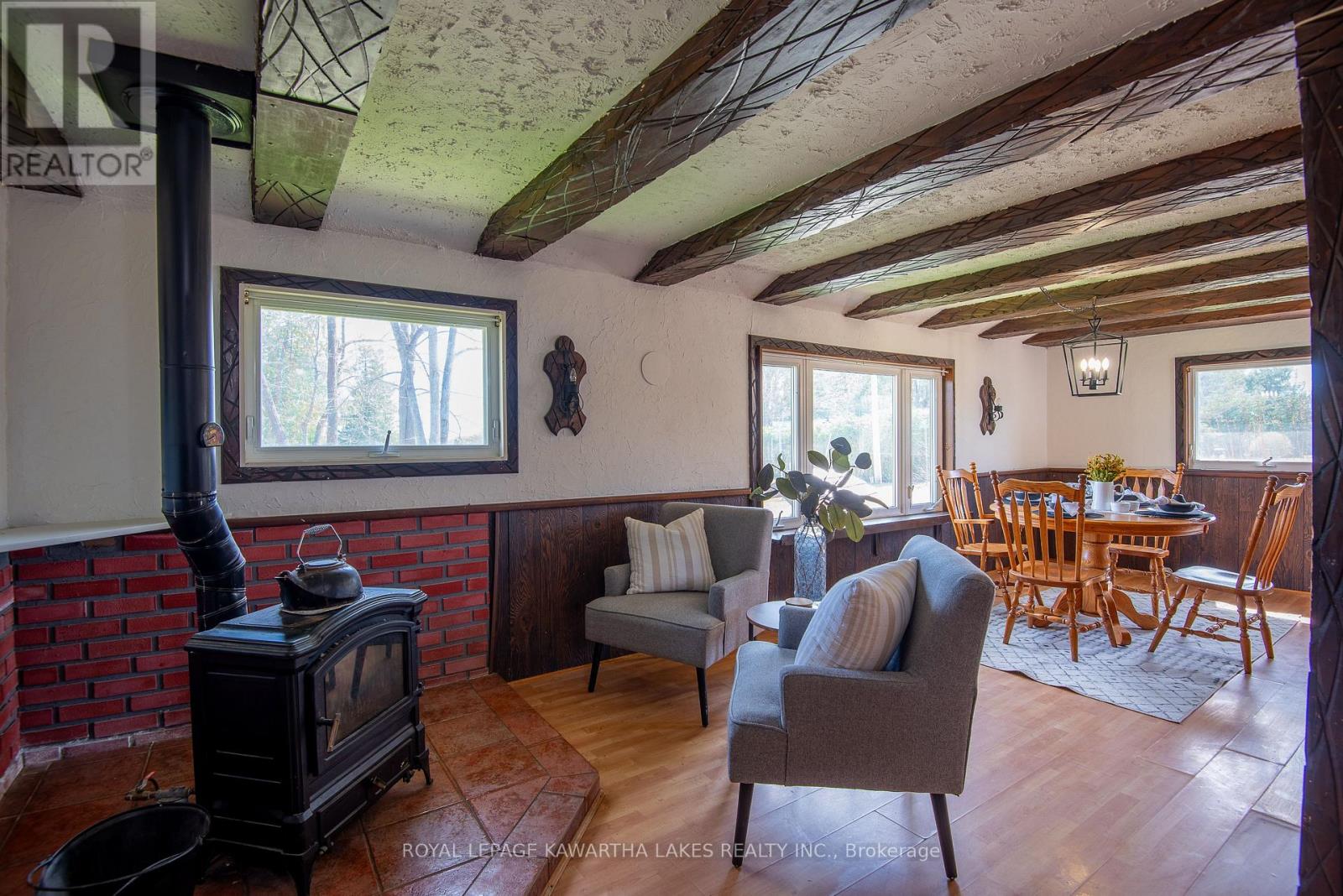 85 Thomas Drive, Kawartha Lakes, Ontario  K0M 1N0 - Photo 12 - X12118568