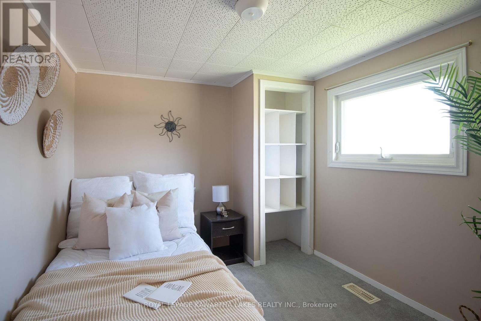 85 Thomas Drive, Kawartha Lakes, Ontario  K0M 1N0 - Photo 18 - X12118568