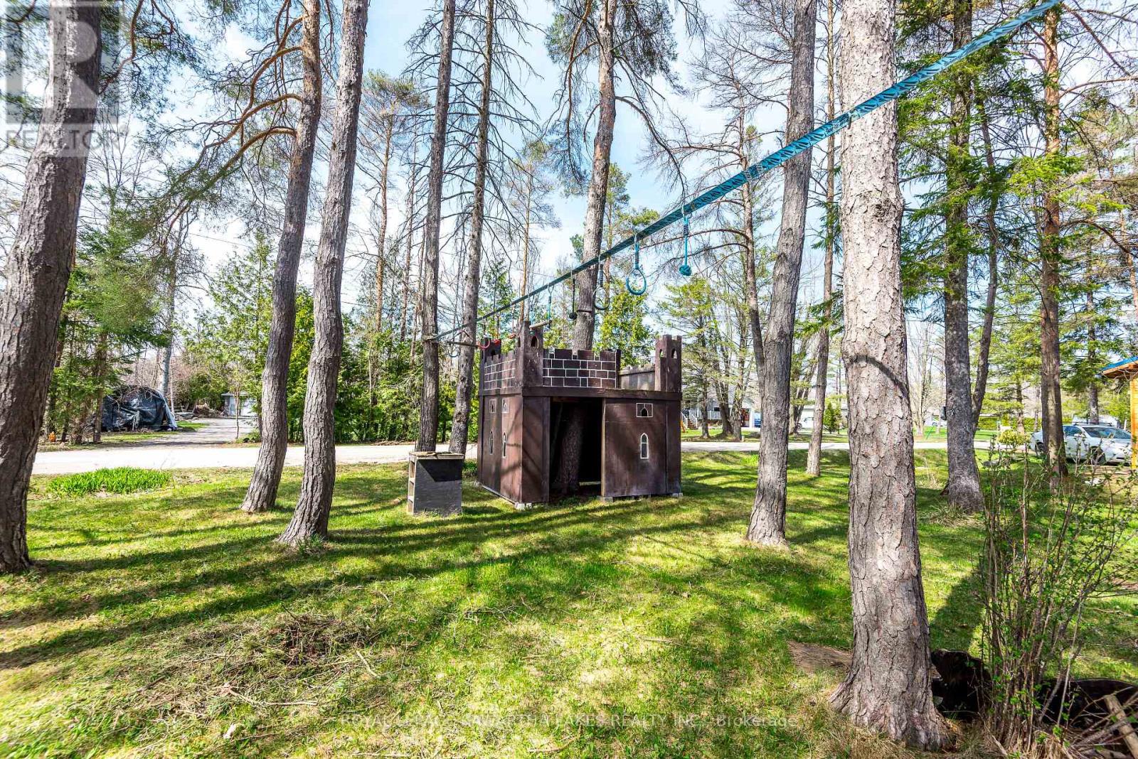 85 Thomas Drive, Kawartha Lakes, Ontario  K0M 1N0 - Photo 28 - X12118568