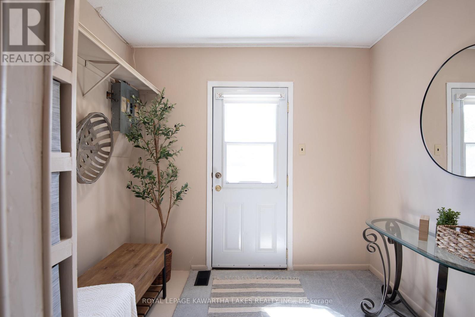 85 Thomas Drive, Kawartha Lakes, Ontario  K0M 1N0 - Photo 6 - X12118568