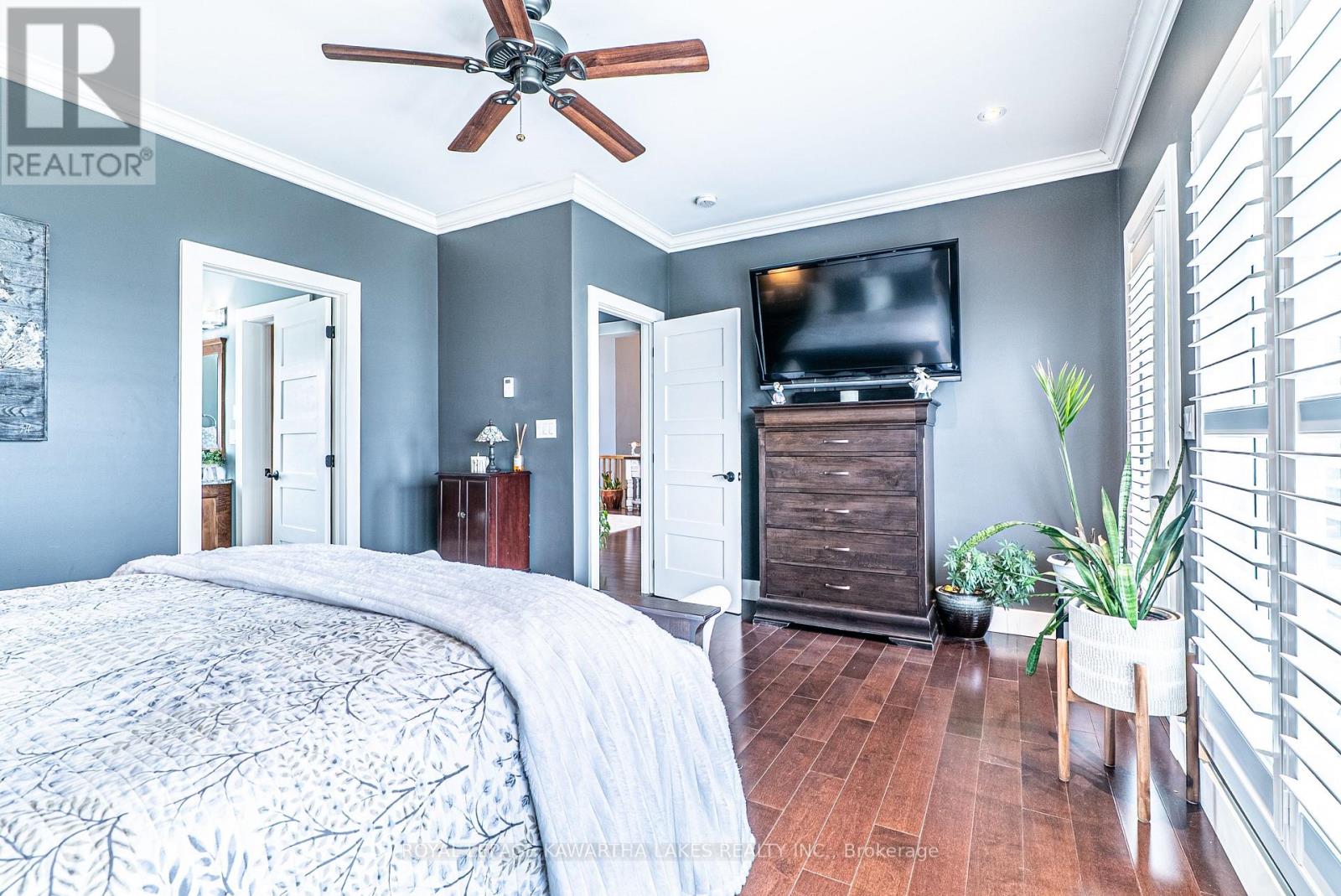 56 Falls Bay Road, Kawartha Lakes, Ontario  K0M 1A0 - Photo 30 - X12119275