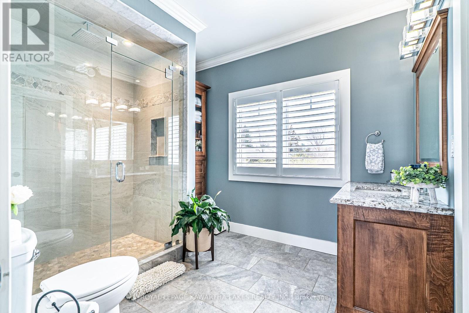 56 Falls Bay Road, Kawartha Lakes, Ontario  K0M 1A0 - Photo 31 - X12119275