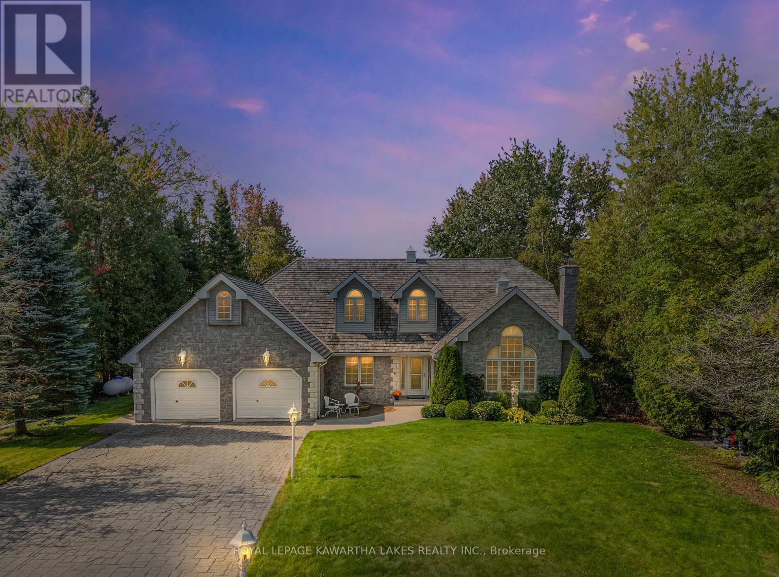 4 Sturgeon Glen Road, Kawartha Lakes, Ontario  K0M 1N0 - Photo 1 - X12124775
