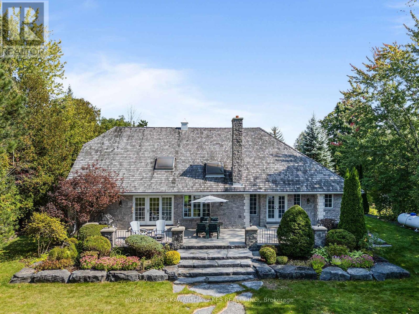 4 Sturgeon Glen Road, Kawartha Lakes, Ontario  K0M 1N0 - Photo 13 - X12124775