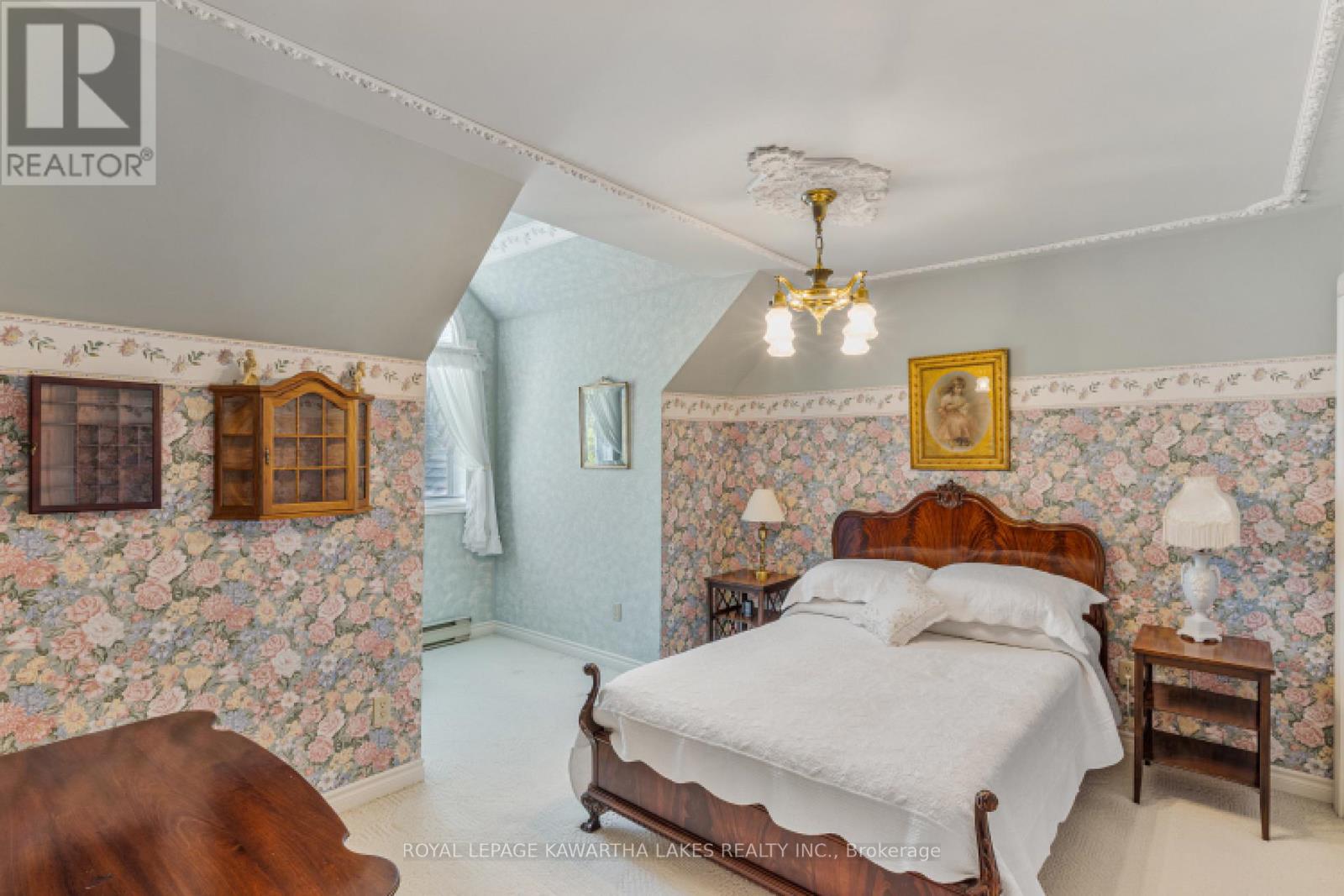 4 Sturgeon Glen Road, Kawartha Lakes, Ontario  K0M 1N0 - Photo 20 - X12124775