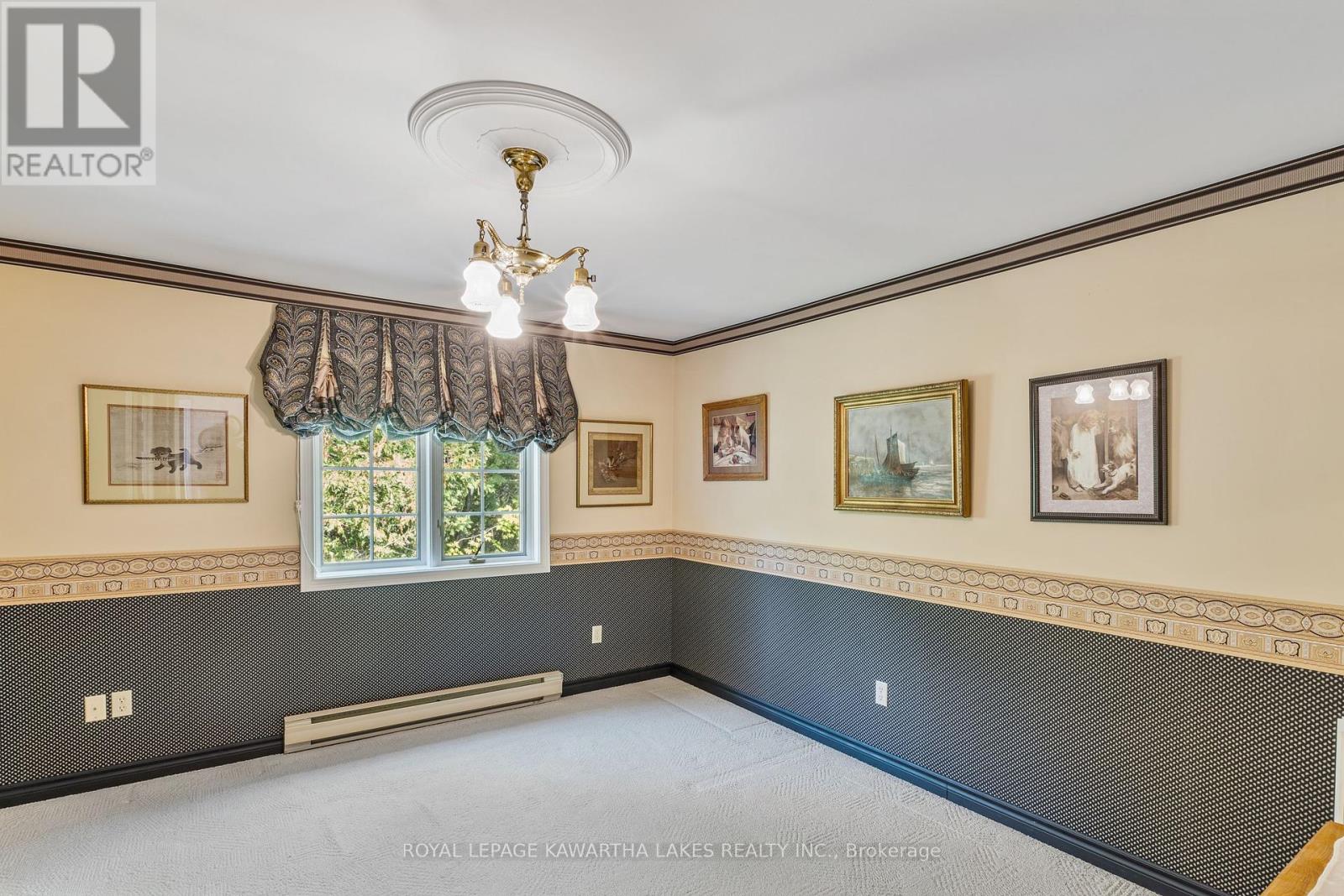 4 Sturgeon Glen Road, Kawartha Lakes, Ontario  K0M 1N0 - Photo 21 - X12124775