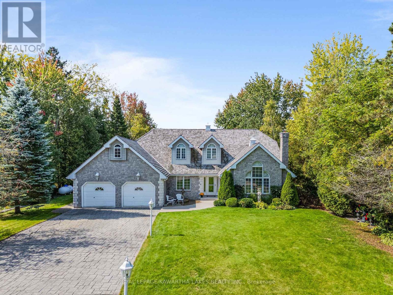 4 Sturgeon Glen Road, Kawartha Lakes, Ontario  K0M 1N0 - Photo 3 - X12124775