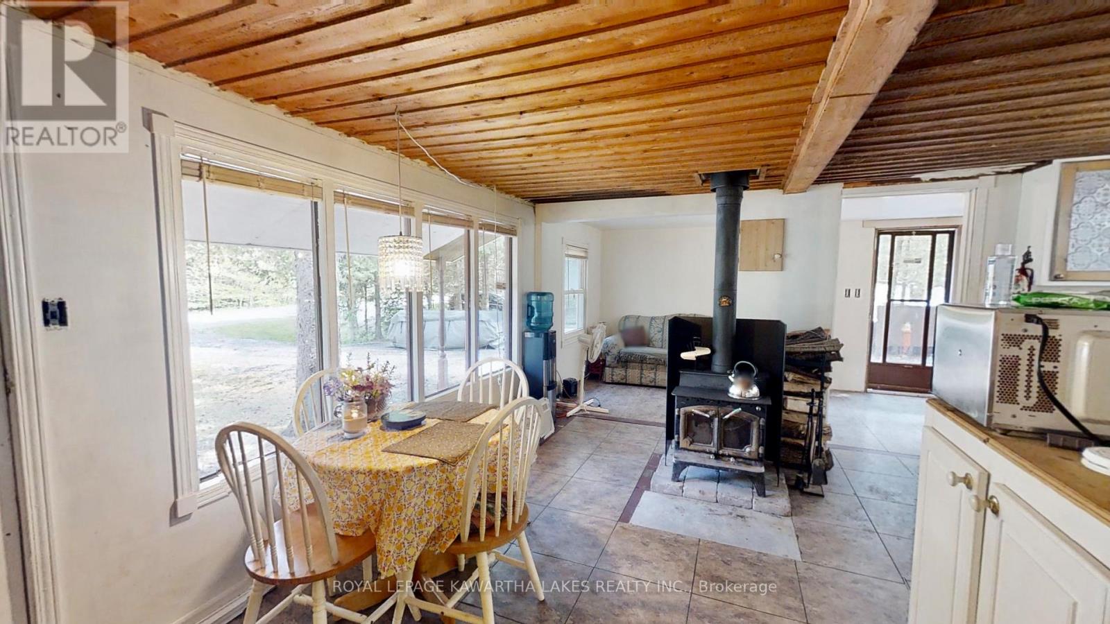 81 Mcguire Beach Road, Kawartha Lakes, Ontario  K0M 2B0 - Photo 19 - X12127841