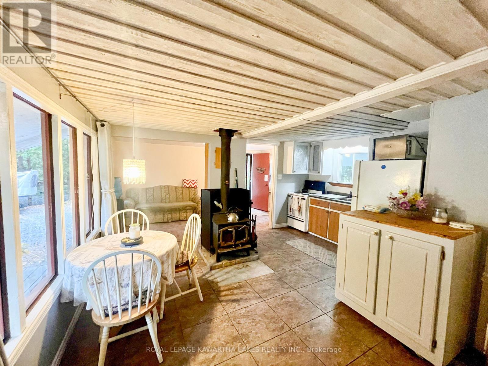 81 Mcguire Beach Road, Kawartha Lakes, Ontario  K0M 2B0 - Photo 23 - X12127841
