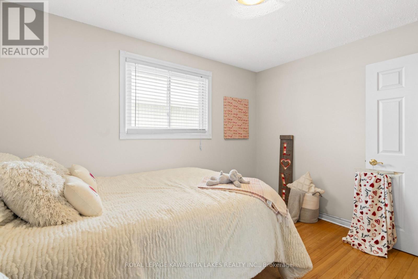 146 Queen Street, Kawartha Lakes, Ontario  K9V 1H1 - Photo 21 - X12129465