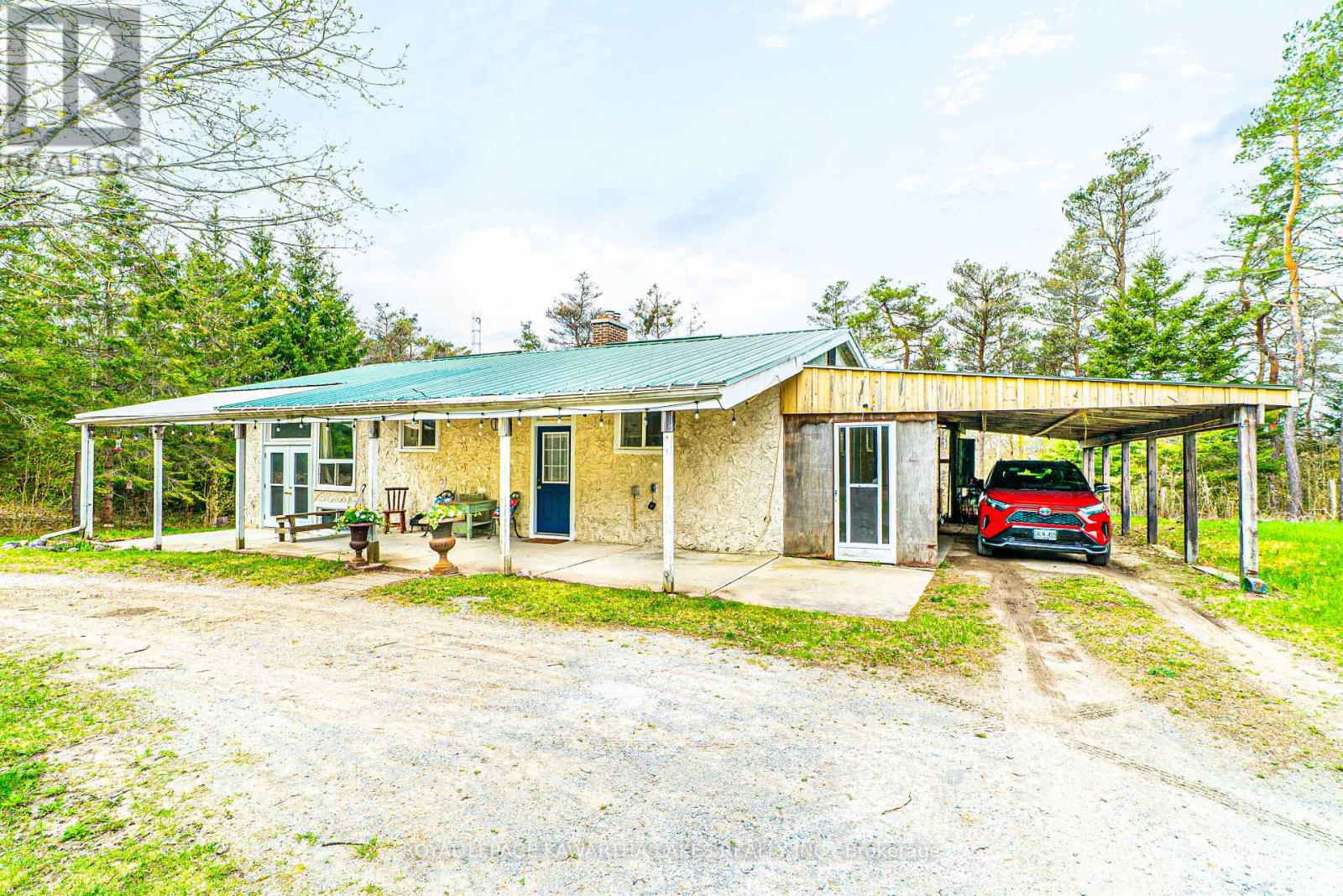 219 Pontypool Road, Kawartha Lakes, Ontario  L0A 1K0 - Photo 11 - X12133453