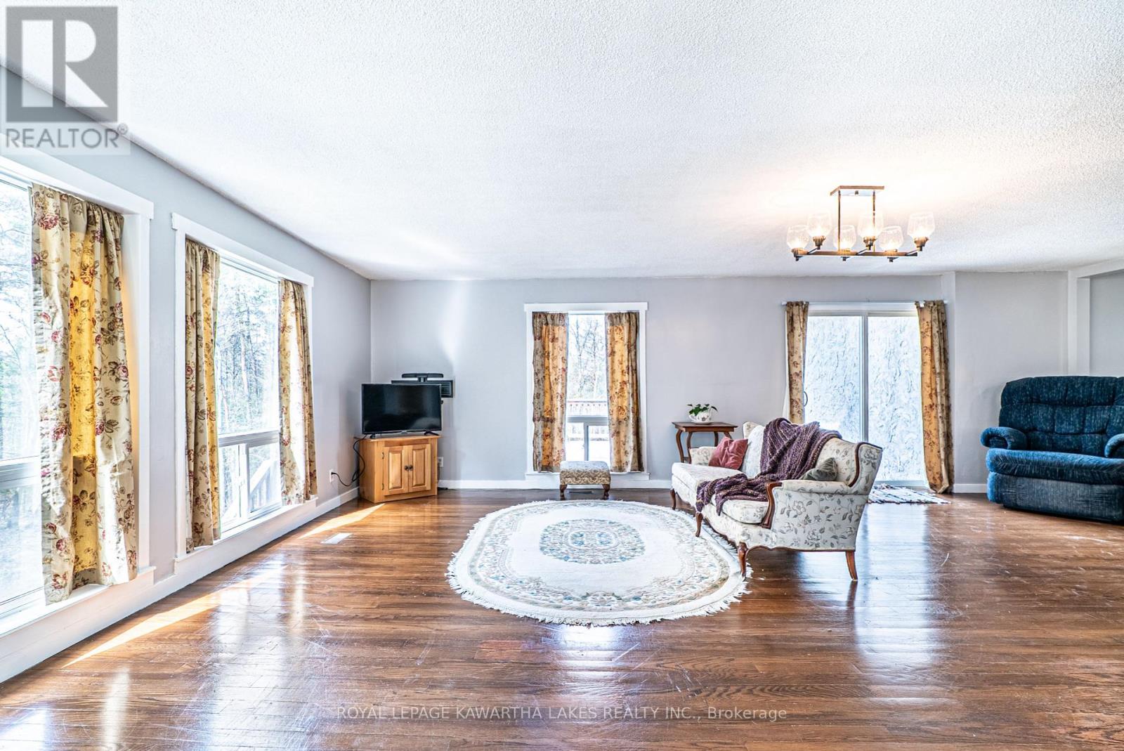 219 Pontypool Road, Kawartha Lakes, Ontario  L0A 1K0 - Photo 19 - X12133453