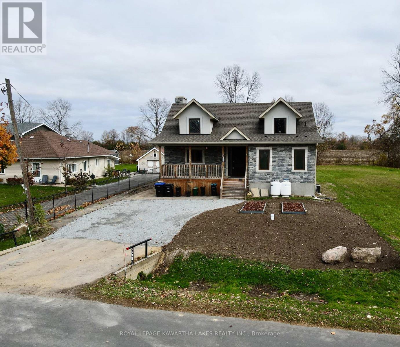 2501 Lakeshore Drive, Ramara, Ontario  L0K 1B0 - Photo 41 - S12133828