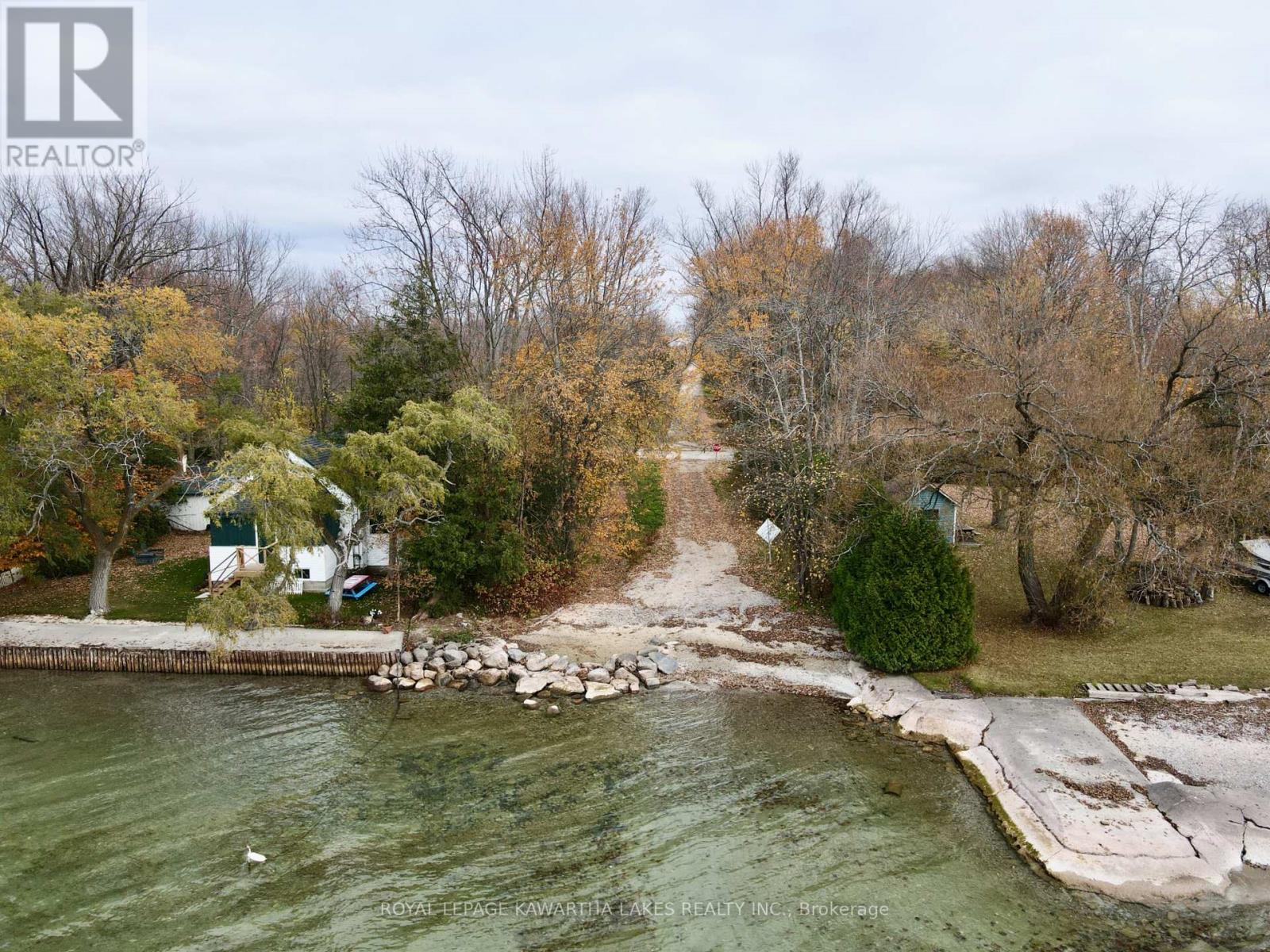 2501 Lakeshore Drive, Ramara, Ontario  L0K 1B0 - Photo 49 - S12133828