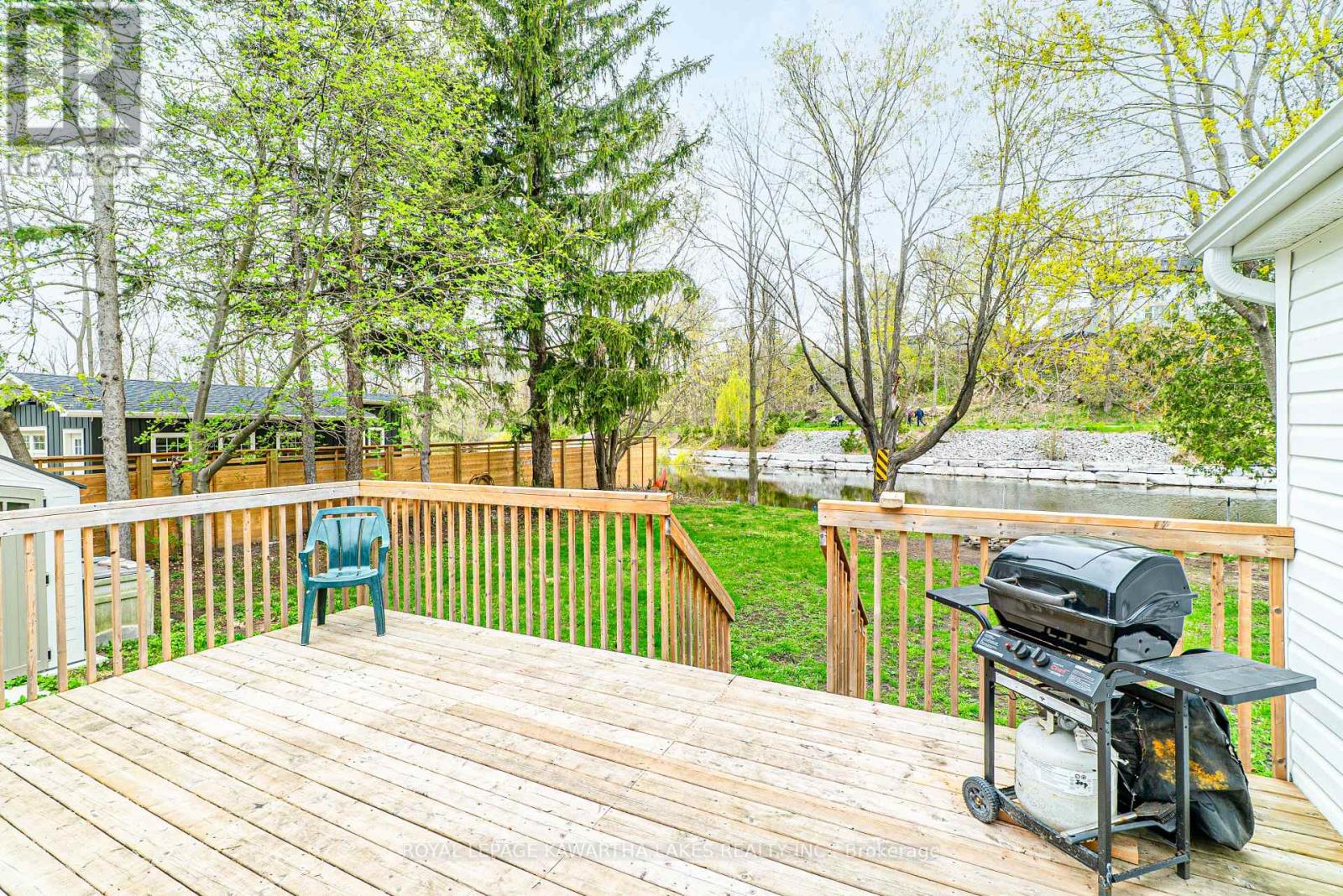 68 Ridout Street, Kawartha Lakes, Ontario  K9V 2B8 - Photo 28 - X12137233
