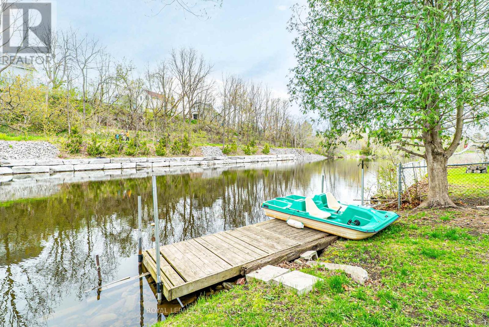 68 Ridout Street, Kawartha Lakes, Ontario  K9V 2B8 - Photo 36 - X12137233