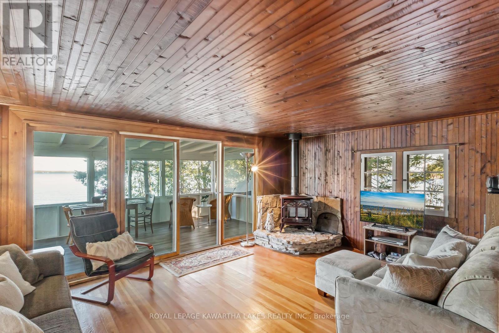 404 Balsam Lake Drive, Kawartha Lakes, Ontario  K0M 2B0 - Photo 25 - X12138681