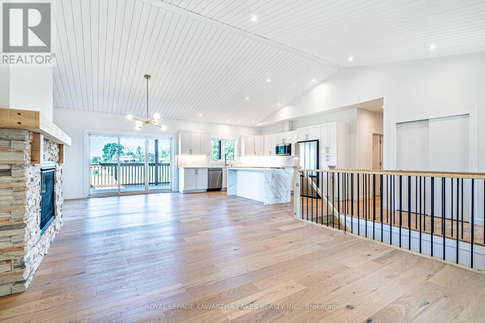 33 Coshs Road, Kawartha Lakes, Ontario  K0M 1A0 - Photo 4 - X12173613